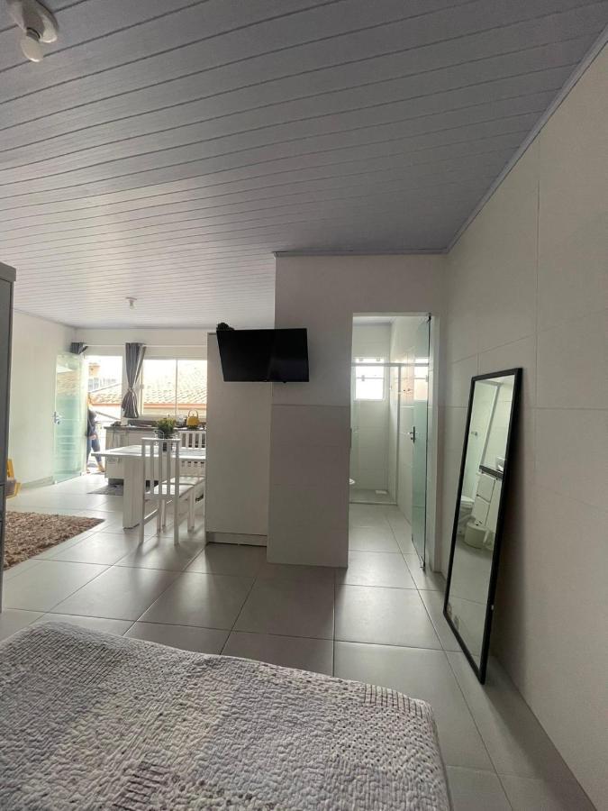 Hospedagem Confortavel E Pratica Para Viajantes E Ferias - Proxima A Br-101 Sao Jose  Eksteriør bilde