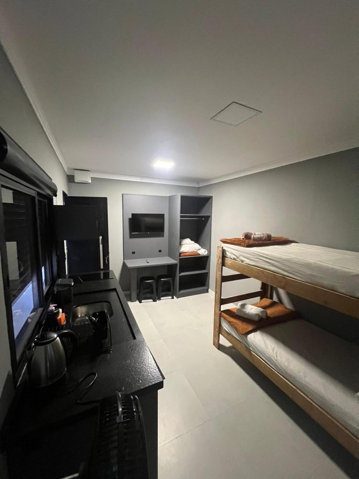 Hospedagem Confortavel E Pratica Para Viajantes E Ferias - Proxima A Br-101 Sao Jose  Eksteriør bilde